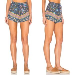 Spell Designs Folk Town‎ Shorts Navy Blue Floral Boho Size Medium NWT